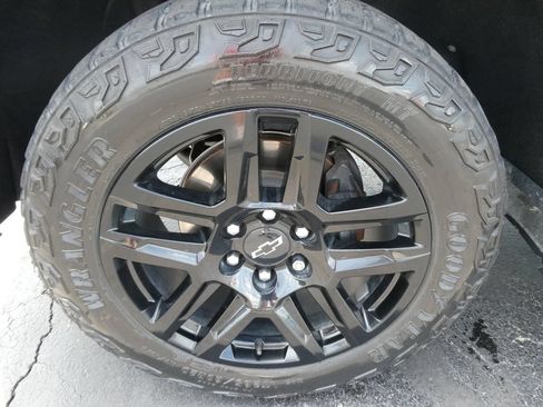 Certified 2022 Chevrolet Silverado 1500 LT Trail Boss w/ Protection Package AWD/4WD image 11