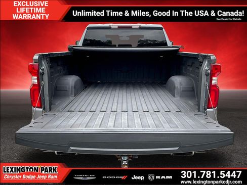 Used 2021 Chevrolet Silverado 1500 LT Trail Boss w/ Bed Protection Package AWD/4WD image 7