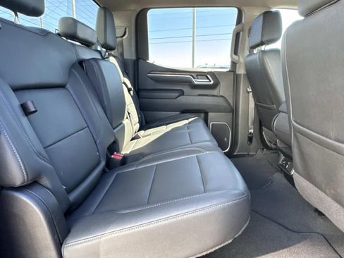 Used 2025 GMC Sierra 1500 SLT image 10