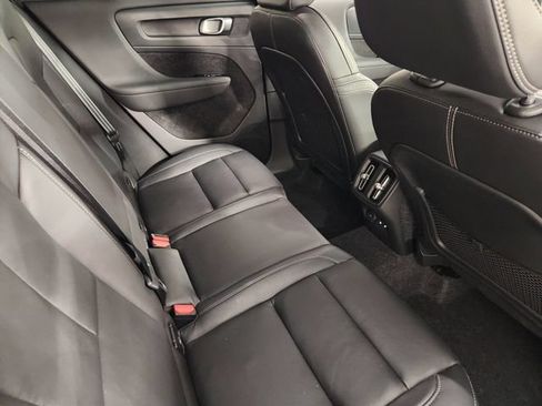 Certified 2026 Volvo XC40 B5 Plus AWD/4WD image 31