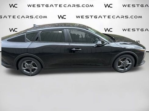 New 2025 Kia K4 LXS image 32