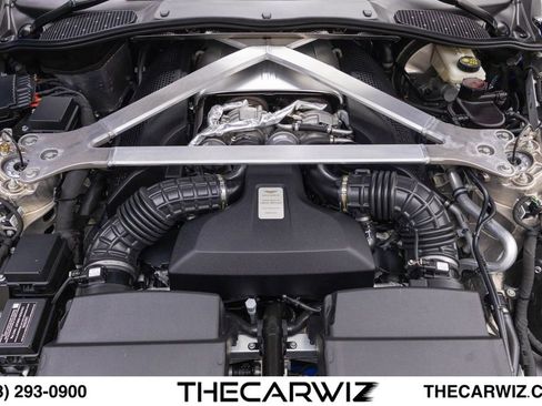 Used 2023 Aston Martin V8 Vantage Coupe RWD image 85