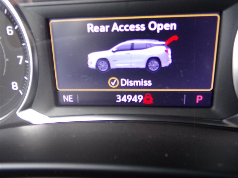 Used 2024 GMC Terrain SLT AWD/4WD image 32