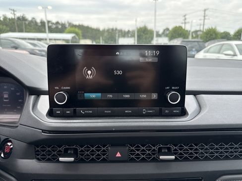 Certified 2025 Honda Accord SE image 23
