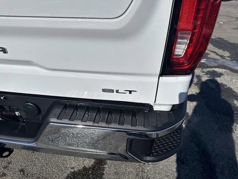 Used 2025 GMC Sierra 1500 SLT image 5