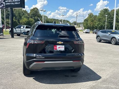 Used 2025 Chevrolet Equinox LT w/ Convenience Package II FWD image 5