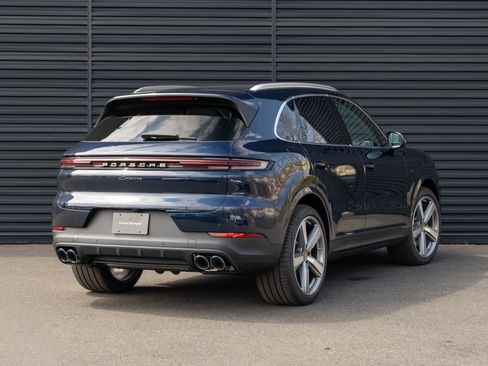 New 2026 Porsche Cayenne E-Hybrid image 8