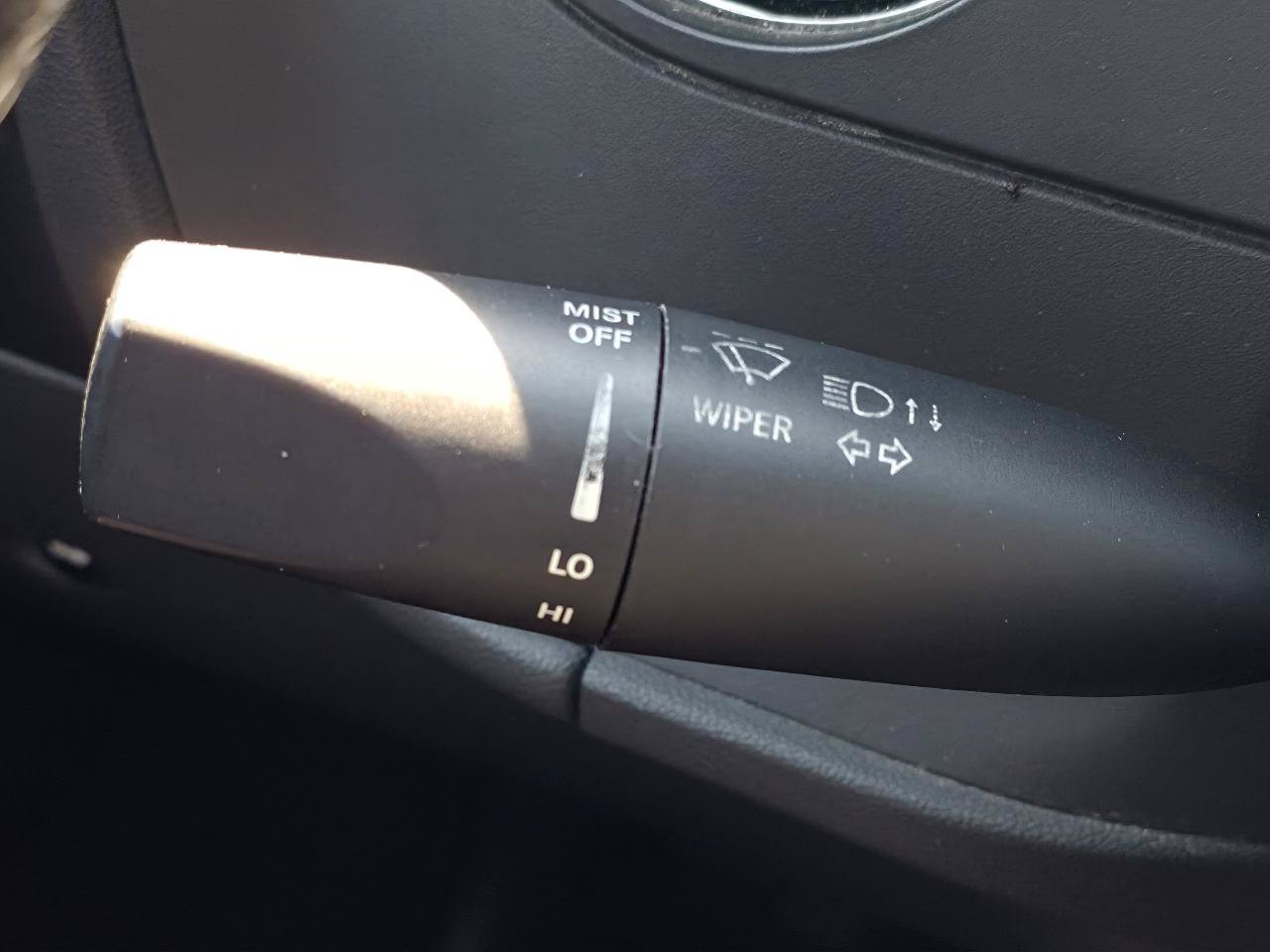 Used 2013 Dodge Challenger R/T RWD image 22
