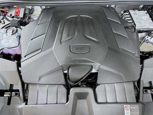 New 2026 Porsche Cayenne image 31