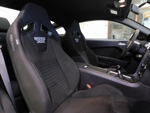 Used 2013 Ford Mustang Boss 302 w/ Boss 302 Accessory Pkg image 89