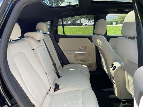 Certified 2025 Mercedes-Benz GLA 250 image 14