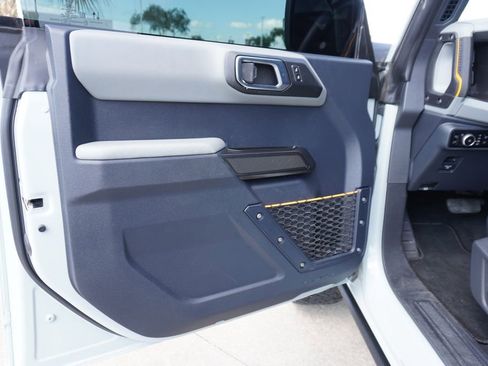 Certified 2023 Ford Bronco Badlands AWD/4WD image 8