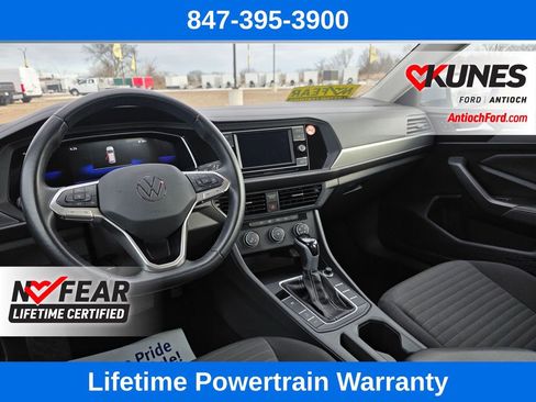 Used 2024 Volkswagen Jetta S image 32