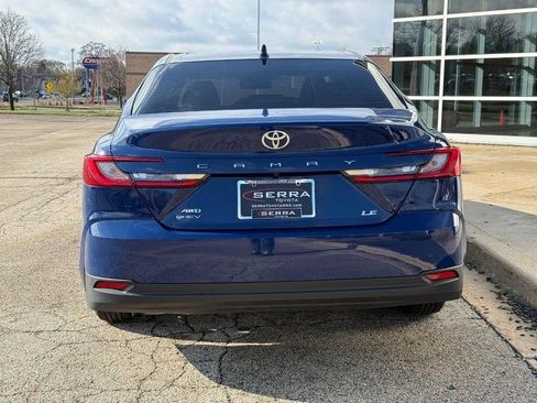 Used 2025 Toyota Camry LE image 4