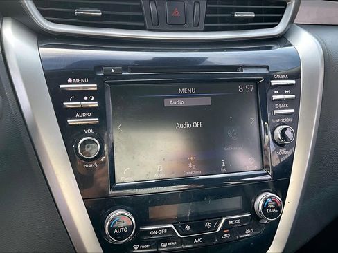 Certified 2022 Nissan Murano SV w/ SV Midnight Edition Package FWD image 31