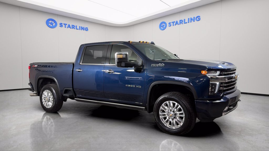 Used 2022 Chevrolet Silverado 2500 High Country w/ Technology Package AWD/4WD image 13