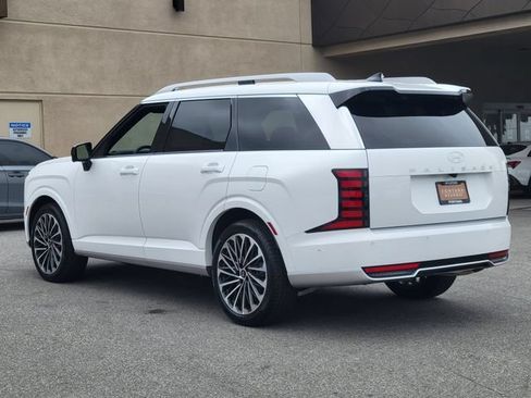 New 2026 Hyundai Palisade Calligraphy FWD image 3