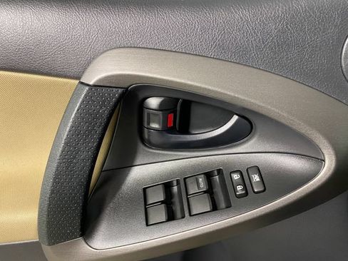 Used 2012 Toyota RAV4 4WD w/ Value Pkg image 20