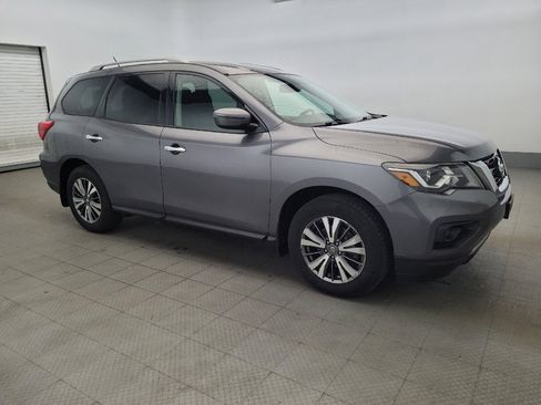 Used 2017 Nissan Pathfinder SV w/ SV Cold Weather Package AWD/4WD image 11