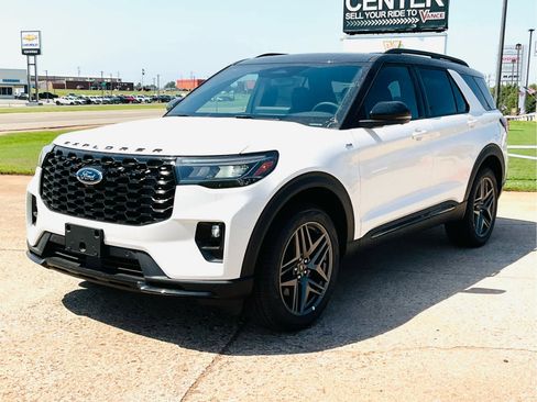 New 2025 Ford Explorer ST-Line w/ Premium Package image 3