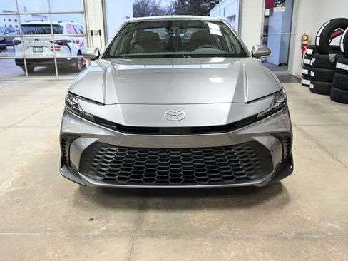 New 2026 Toyota Camry SE image 2