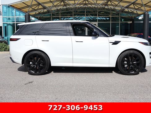 Used 2025 Land Rover Range Rover Sport Dynamic SE AWD/4WD image 10