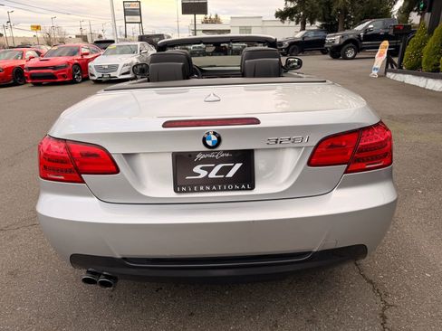 Used 2012 BMW 328i Convertible image 6
