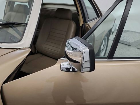 Used 1988 Jaguar XJS V12 Convertible image 22