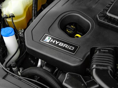 Used 2020 Ford Fusion SE image 51