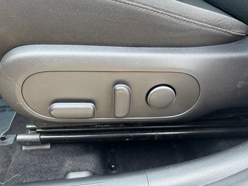 Used 2025 Hyundai Kona SEL AWD/4WD image 16