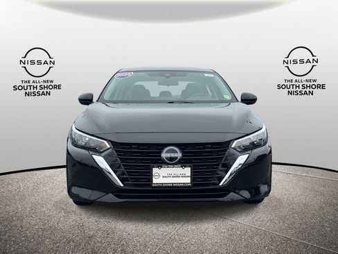 Used 2025 Nissan Sentra SV FWD image 2