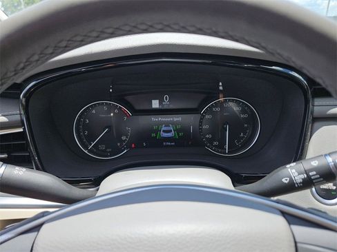 Used 2024 Cadillac XT5 Premium Luxury image 21