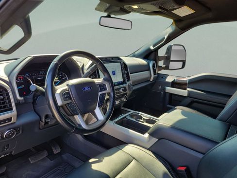 Used 2022 Ford F250 Lariat w/ Lariat Value Package image 8