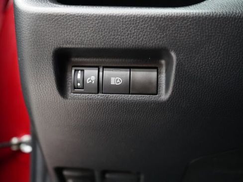 Used 2023 Toyota RAV4 LE AWD/4WD image 22