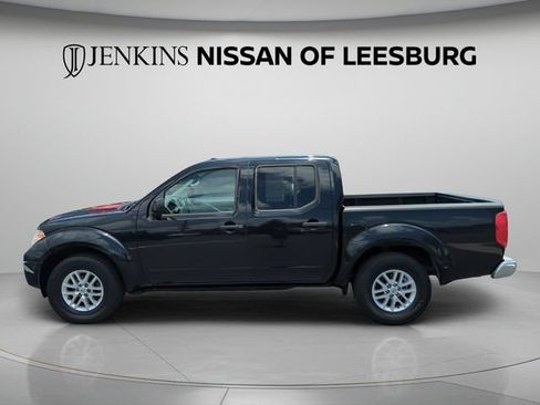 Certified 2017 Nissan Frontier SV RWD image 11