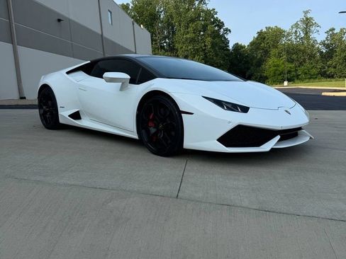Used 2015 Lamborghini Huracan LP 610-4 AWD/4WD image 2