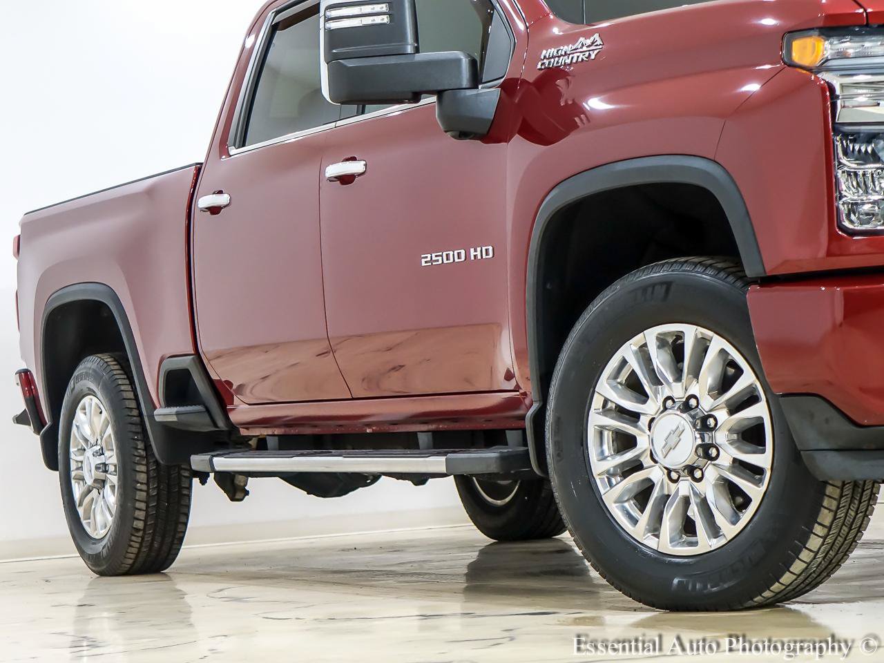 Used 2020 Chevrolet Silverado 2500 High Country w/ Z71 Off-Road Package AWD/4WD image 4