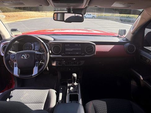 Used 2021 Toyota Tacoma SR5 image 18