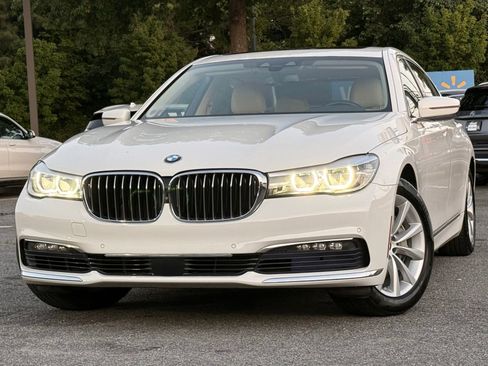 Used 2016 BMW 740i RWD image 1
