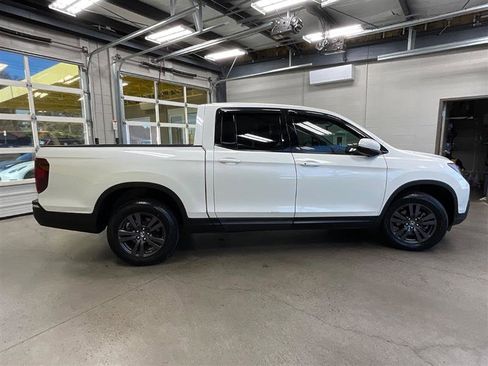Used 2019 Honda Ridgeline Sport image 6