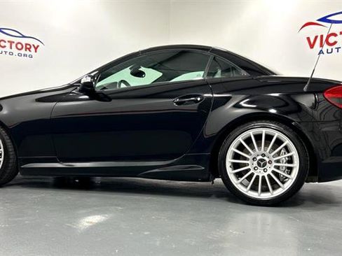 Used 2006 Mercedes-Benz SLK 55 AMG image 5