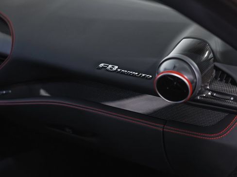 Used 2020 Ferrari F8 Tributo RWD image 29