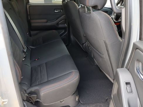 Used 2023 Nissan Frontier PRO-4X w/ Pro Convenience Package AWD/4WD image 17