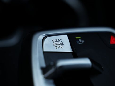 Certified 2025 BMW X2 xDrive28i w/ Technology Package image 42