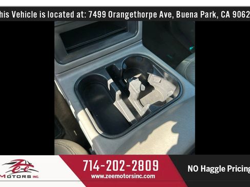 Used 2004 Chevrolet Suburban LT w/ Preferred Equipment Group image 26