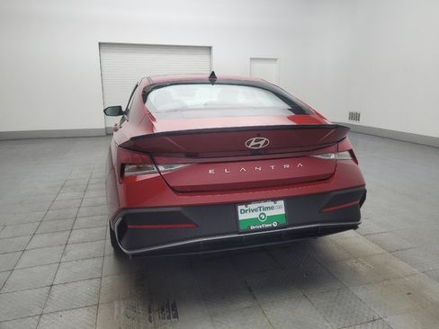 Used 2025 Hyundai Elantra Sport FWD image 6