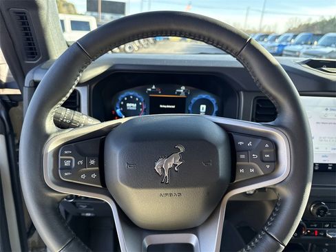 New 2025 Ford Bronco Badlands w/ Sasquatch Package image 25