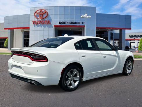 Used 2016 Dodge Charger SXT w/ Driver Confidence Group RWD image 7