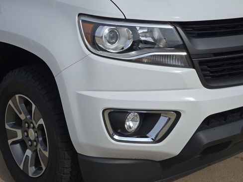 Used 2020 Chevrolet Colorado Z71 AWD/4WD image 28