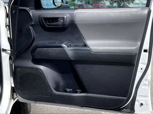 Used 2021 Toyota Tacoma SR RWD image 26